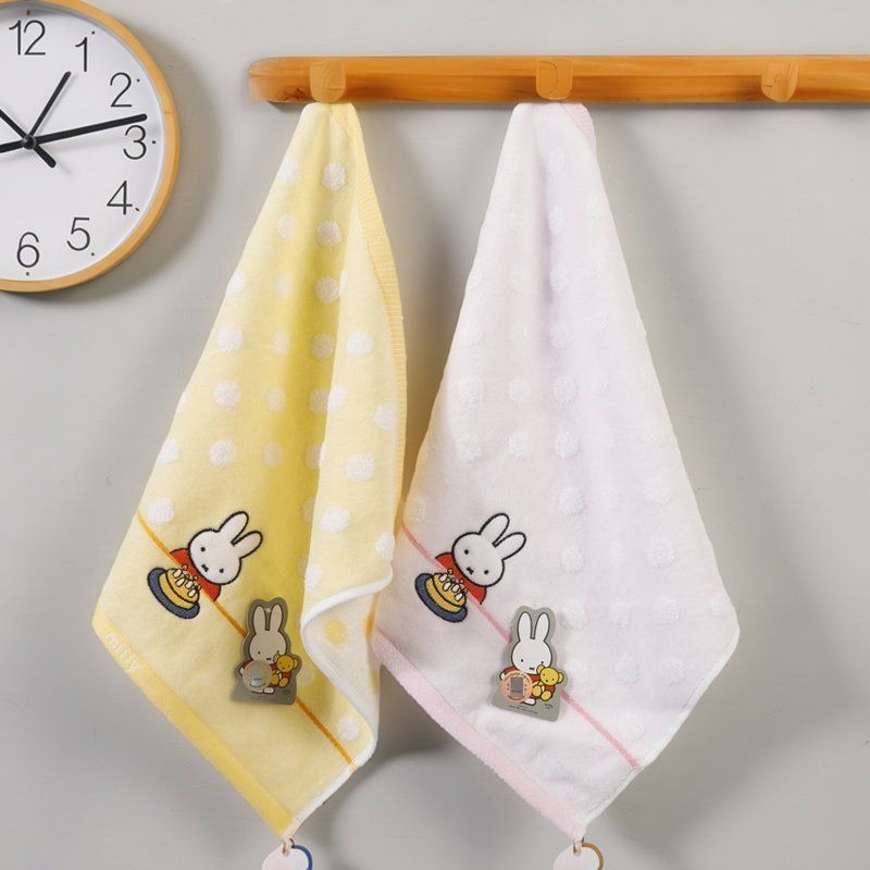 منشفة يد للأطفال بتصميم كرتوني - مراجعة Baby Products Must Have وسعره