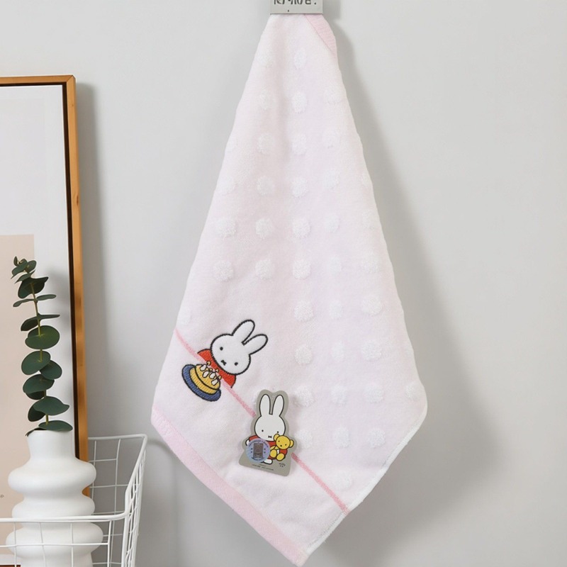 منشفة يد للأطفال بتصميم كرتوني - مراجعة Baby Products Must Have وسعره