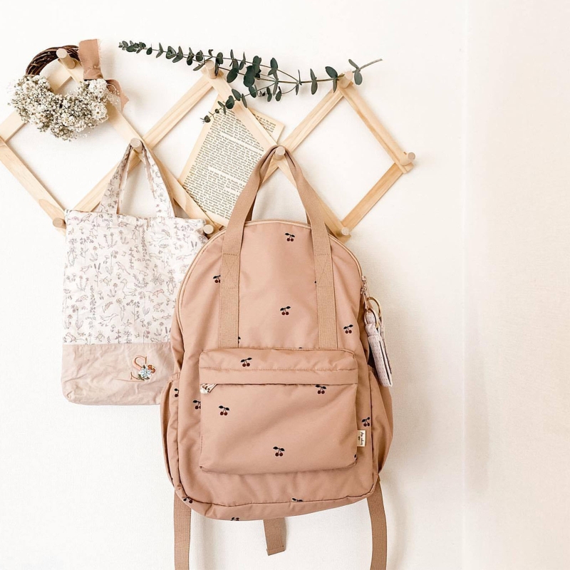 الأطفال على ظهره حقيبة مدرسية  - مراجعة Diaper Bag Backpack وسعره