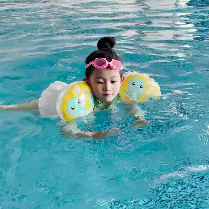 عوامة سباحة للأطفال تطفو على ح - مراجعة Baby Swimming Floater وسعره